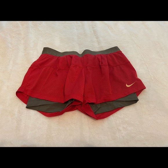 Nike shorts - Picture 2 of 2